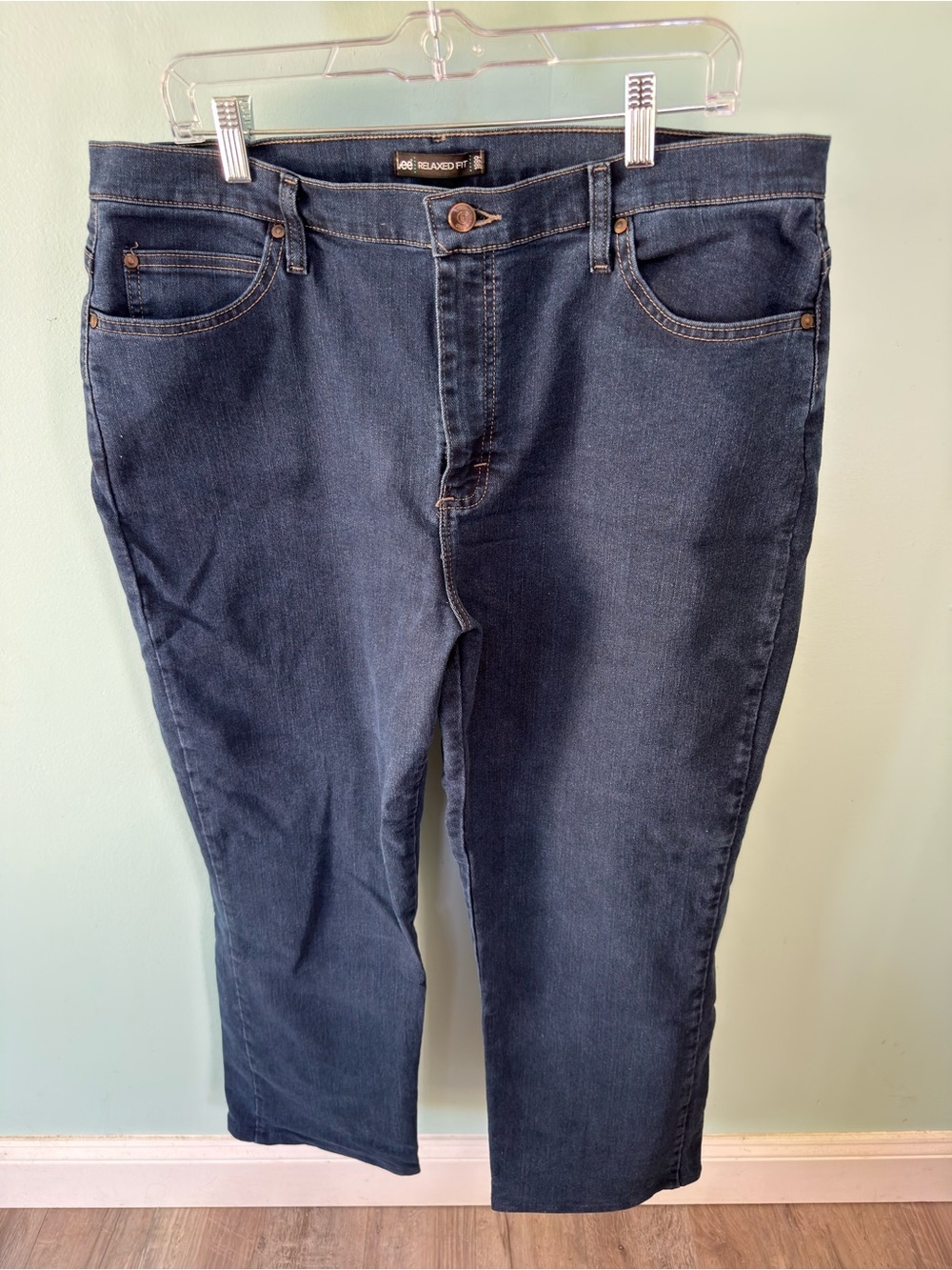 Lee Women’s Relaxed Fit Dark Blue Straight-Leg Jeans Size 18W